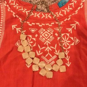 Beautiful cream Aton necklace